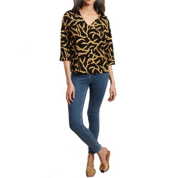 Ba+Sh Clea Printed Button Front Blouse - Picture 9 of 10